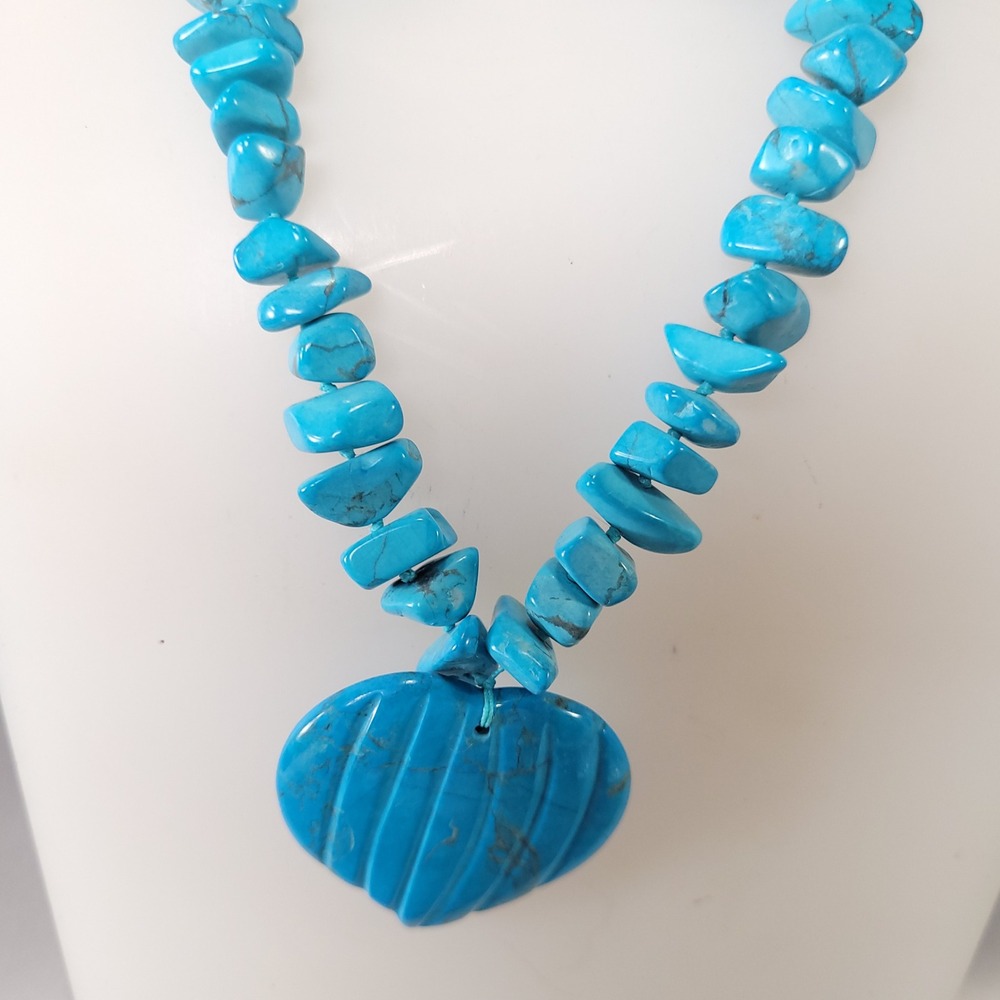 Turquoise Color Dyed Magnesite Necklace Chunky Nugget‎ Carved Heart Pendant 22in